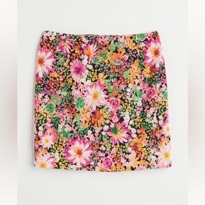 H&M Patterned Mini Skirt!